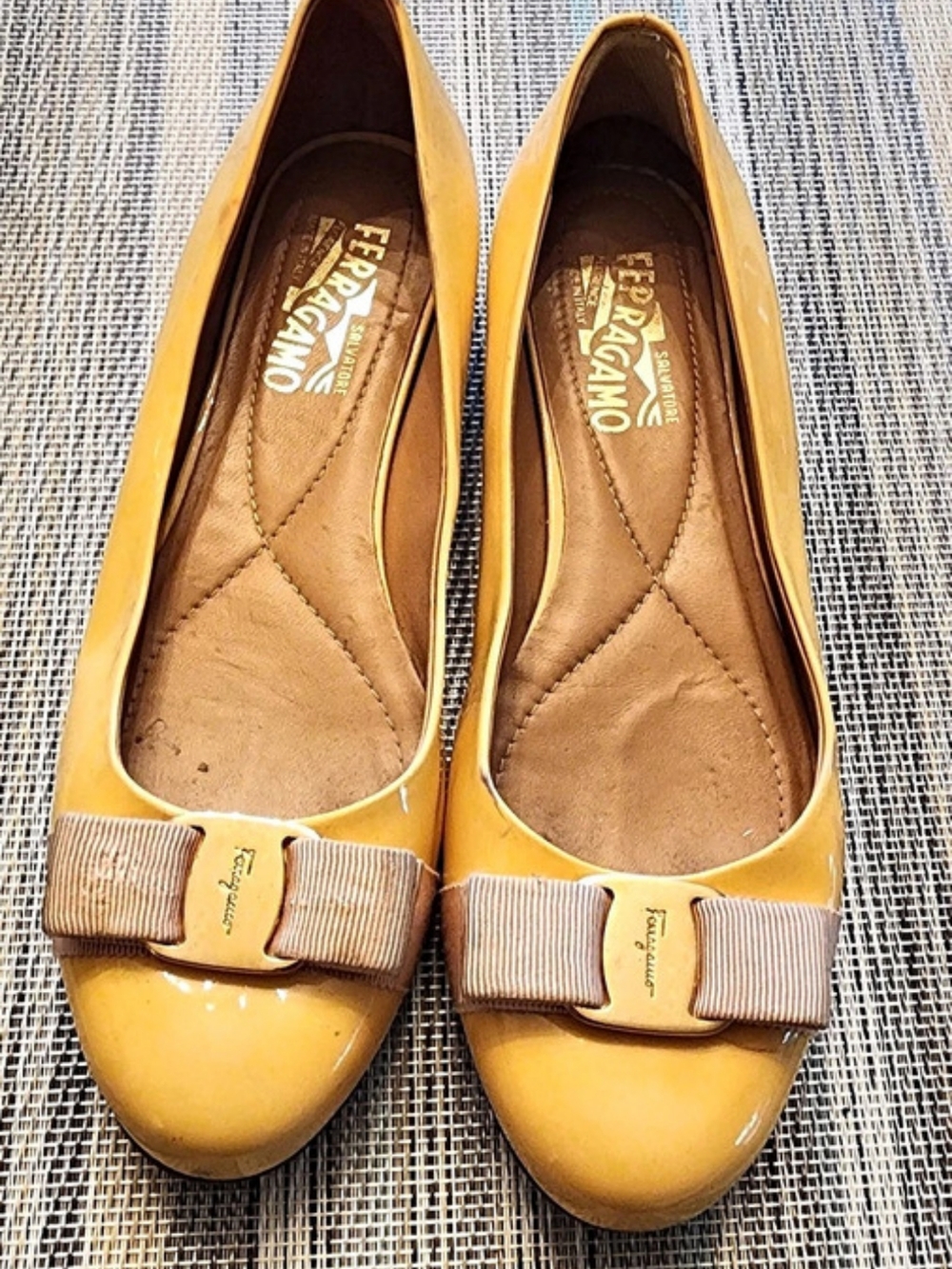 Salvatore Ferragamo Varina Patent Leather Flat Bow Flats Yellow US 8.5 B